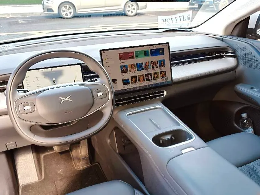 2025 Xpeng G6 BEV 68.5KWH,autocango,china used car exporter,china ev exporter,chinese used car exporter,chinese used ev exporter