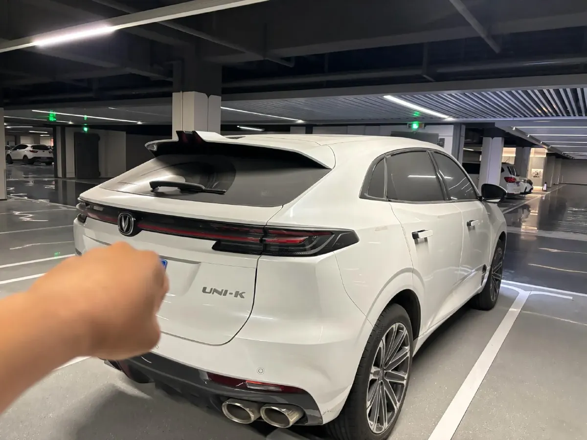 2021 ChangAn UNI-K 2.0T 233HP L4 8AT,autocango,china used car exporter,china ev exporter,chinese used car exporter,chinese used ev exporter