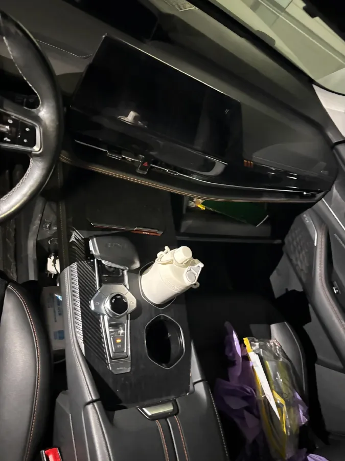2021 ChangAn UNI-K 2.0T 233HP L4 8AT,autocango,china used car exporter,china ev exporter,chinese used car exporter,chinese used ev exporter