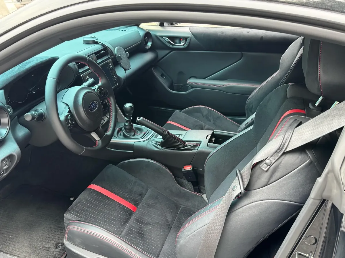 2022 Subaru BRZ 2.4L 234HP H4 6MT,autocango,china used car exporter,china ev exporter,chinese used car exporter,chinese used ev exporter