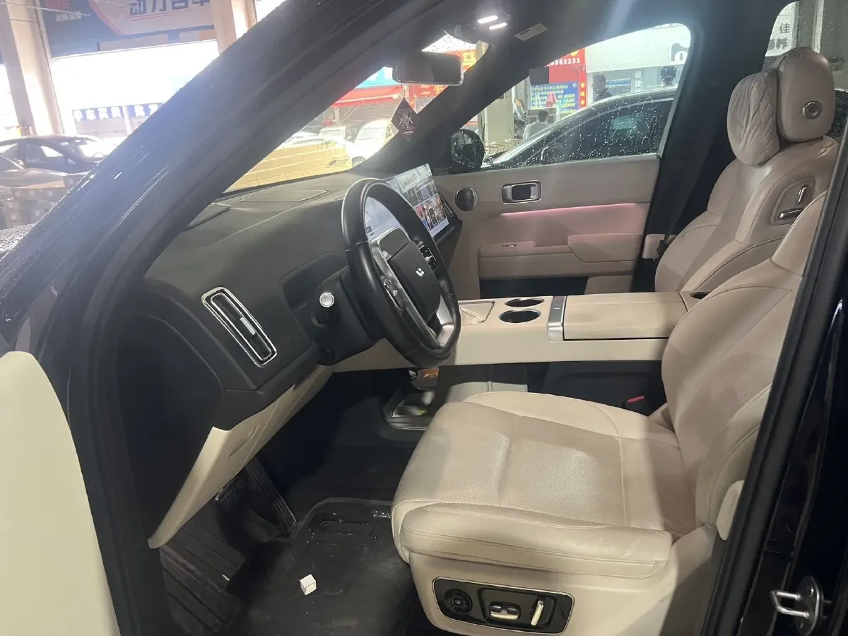 2023 Li L9 Range Extended 154HP REEV 42.6KWH,autocango,china used car exporter,china ev exporter,chinese used car exporter,chinese used ev exporter