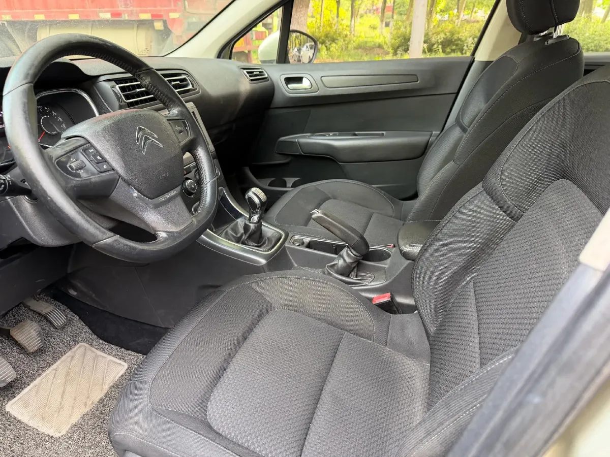 2018 Citroen C4 C-Quatre 1.6L 117HP L4 5MT,autocango,china used car exporter,china ev exporter,chinese used car exporter,chinese used ev exporter