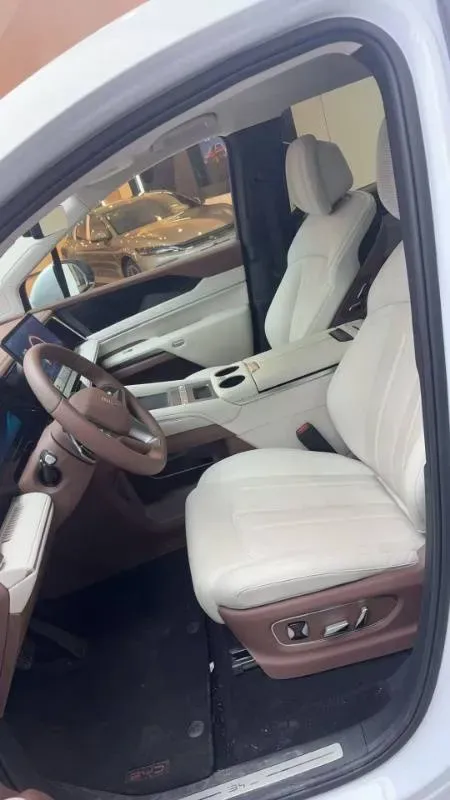 2025 BYD Xia 1.5T 156HP L4 E-CVT PHEV 36.6KWH,autocango,china used car exporter,china ev exporter,chinese used car exporter,chinese used ev exporter