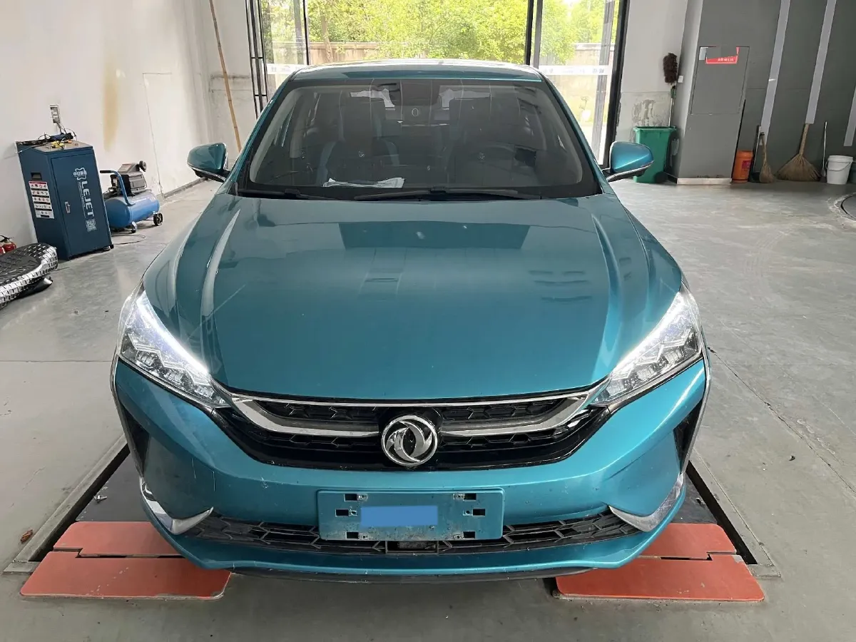 2020 DongFeng Aeolus YiXuan 1.5T 150HP L4 6DCT,autocango,china used car exporter,china ev exporter,chinese used car exporter,chinese used ev exporter