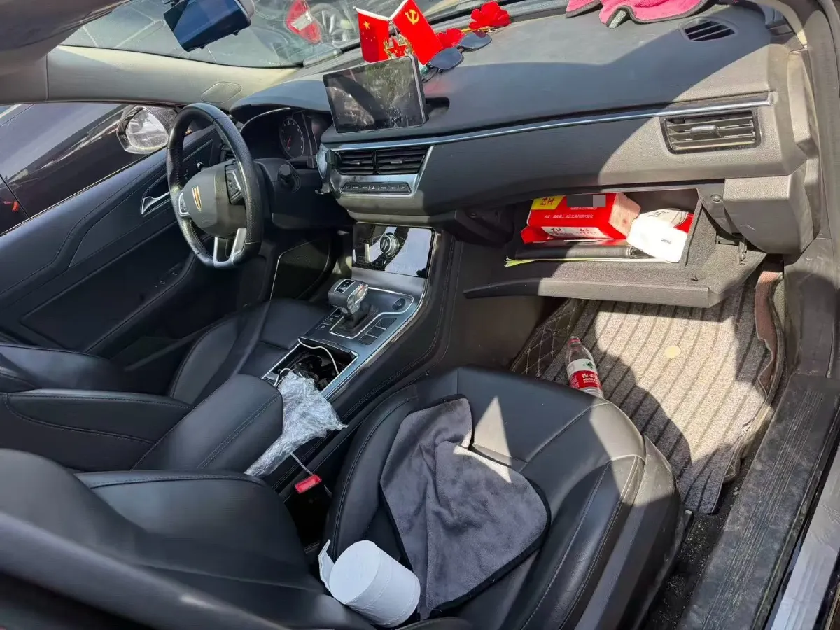 2020 HongQi H5 1.5T 169HP L4 7DCT,autocango,china used car exporter,china ev exporter,chinese used car exporter,chinese used ev exporter
