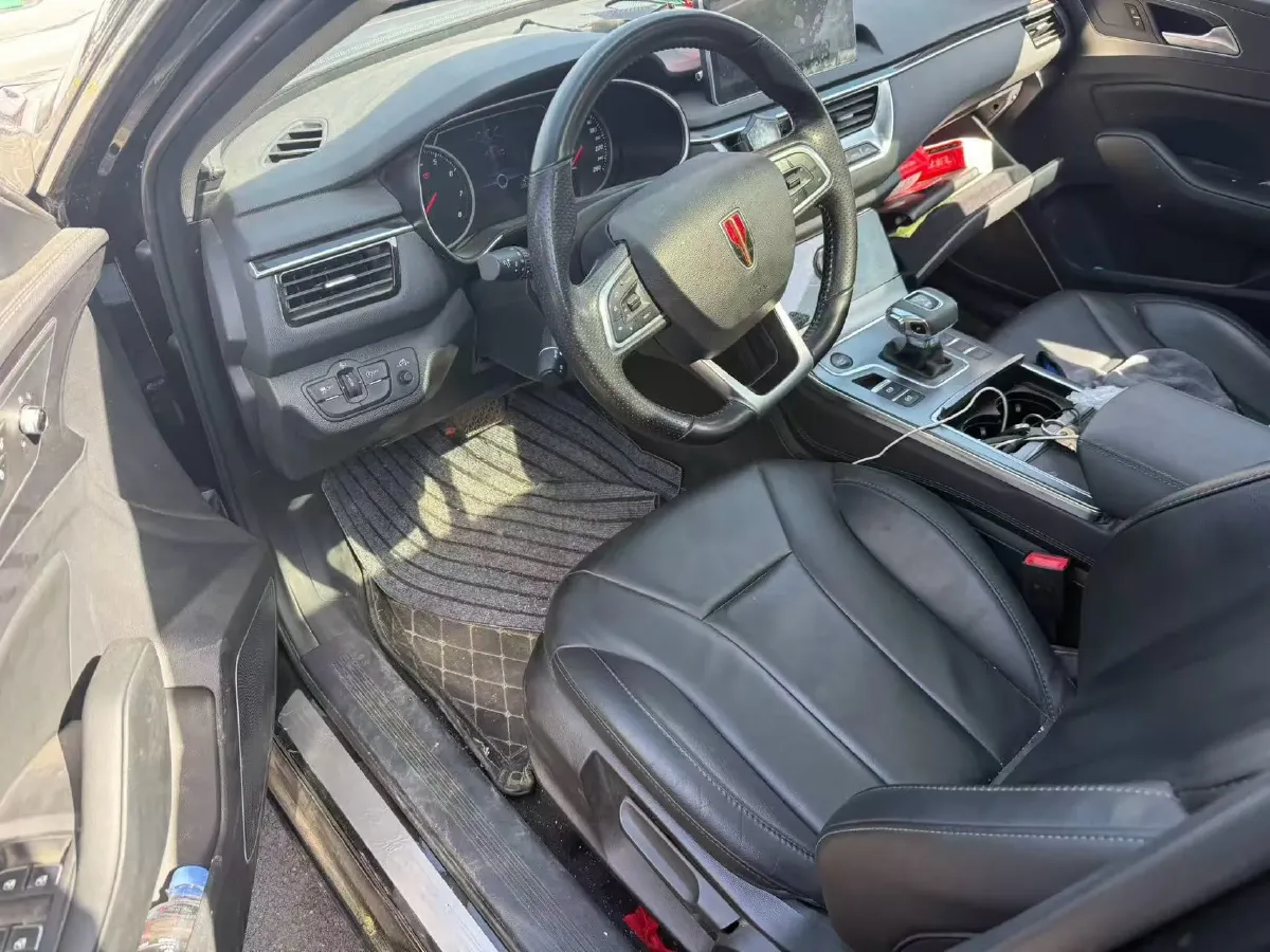 2020 HongQi H5 1.5T 169HP L4 7DCT,autocango,china used car exporter,china ev exporter,chinese used car exporter,chinese used ev exporter