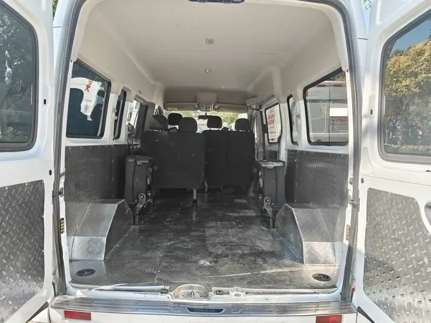 2021 MAXUS XinTu V80 2.0T 127HP L4 6MT,autocango,china used car exporter,china ev exporter,chinese used car exporter,chinese used ev exporter