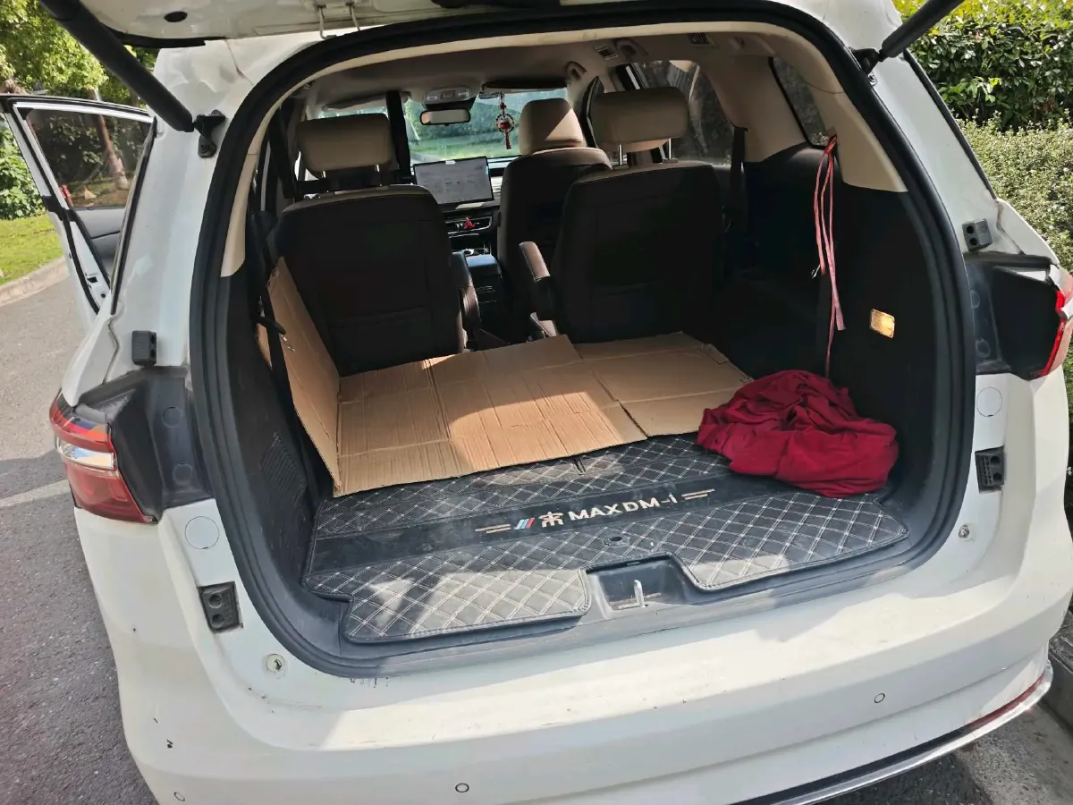 2022 Skyworth HT-i 1.5L 110HP L4 E-CVT PHEV 21.68KWH,autocango,china used car exporter,china ev exporter,chinese used car exporter,chinese used ev exporter