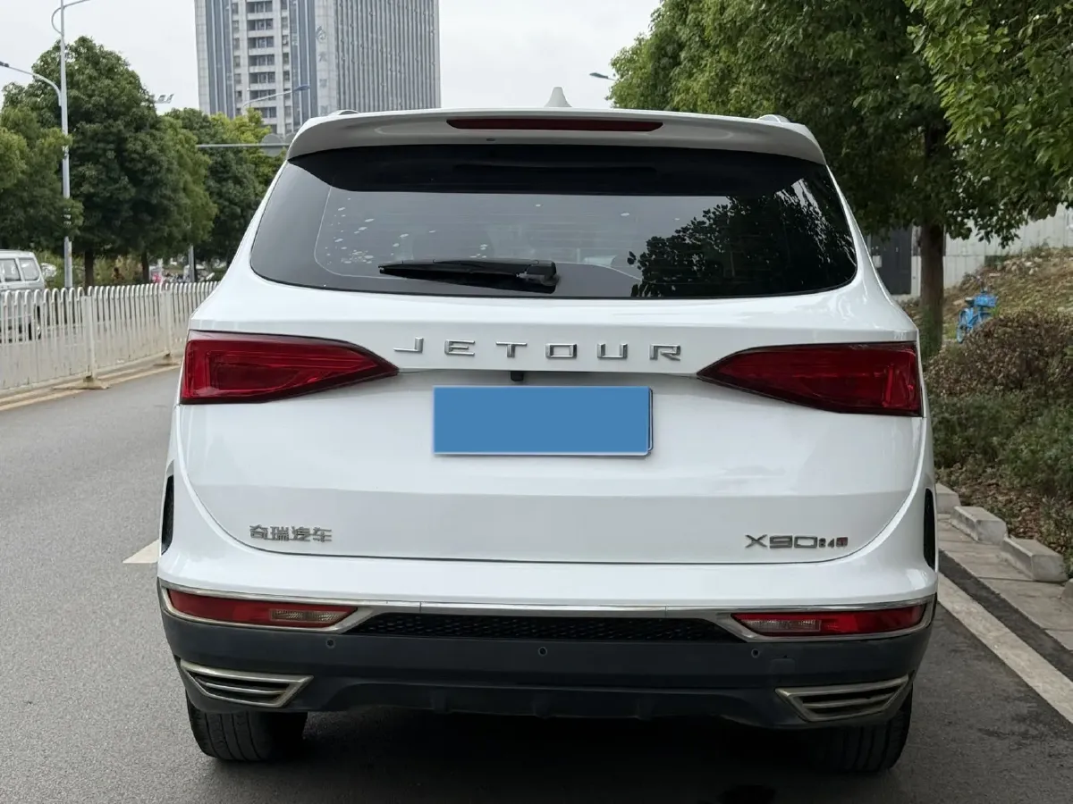 2021 DongFeng Forthing LingZhi Plus 2.0L 133HP L4 6MT,autocango,china used car exporter,china ev exporter,chinese used car exporter,chinese used ev exporter