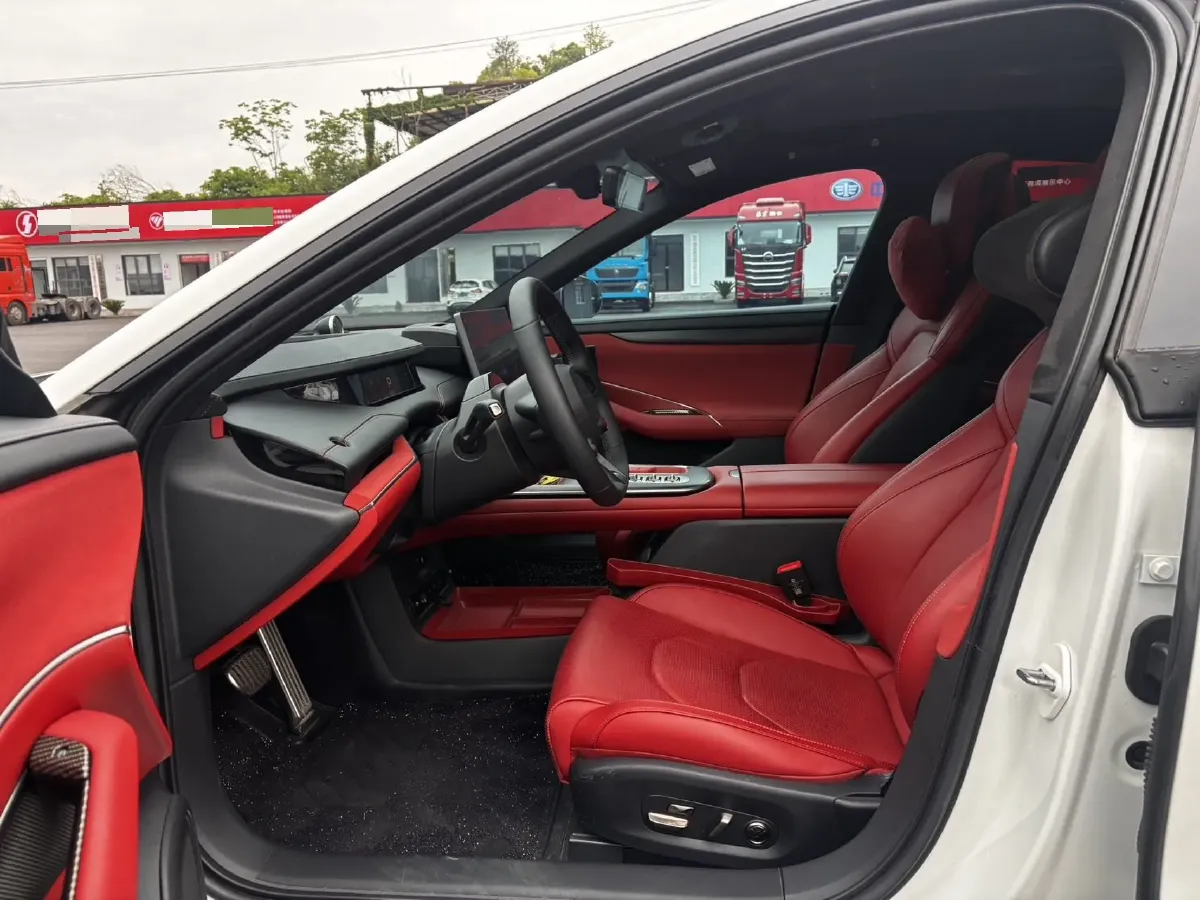 2024 MI SU7 BEV 101KWH,autocango,china used car exporter,china ev exporter,chinese used car exporter,chinese used ev exporter