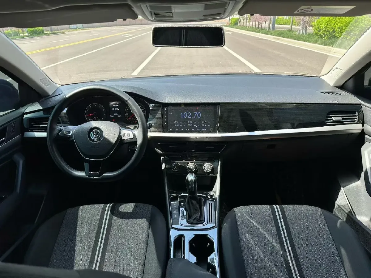 2019 Volkswagen T-Cross 1.5L 113HP L4 6AT,autocango,china used car exporter,china ev exporter,chinese used car exporter,chinese used ev exporter