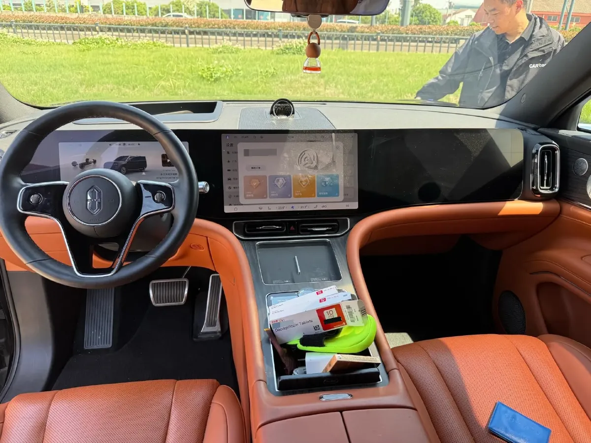 2024 AITO AITO M9 1.5T 152HP L4 REEV 42KWH,autocango,china used car exporter,china ev exporter,chinese used car exporter,chinese used ev exporter