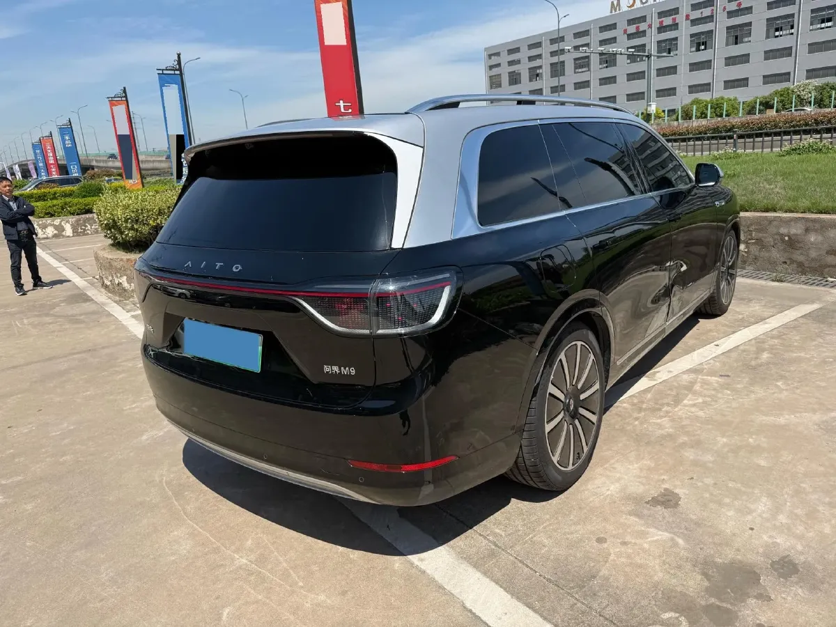 2024 AITO AITO M9 1.5T 152HP L4 REEV 42KWH,autocango,china used car exporter,china ev exporter,chinese used car exporter,chinese used ev exporter