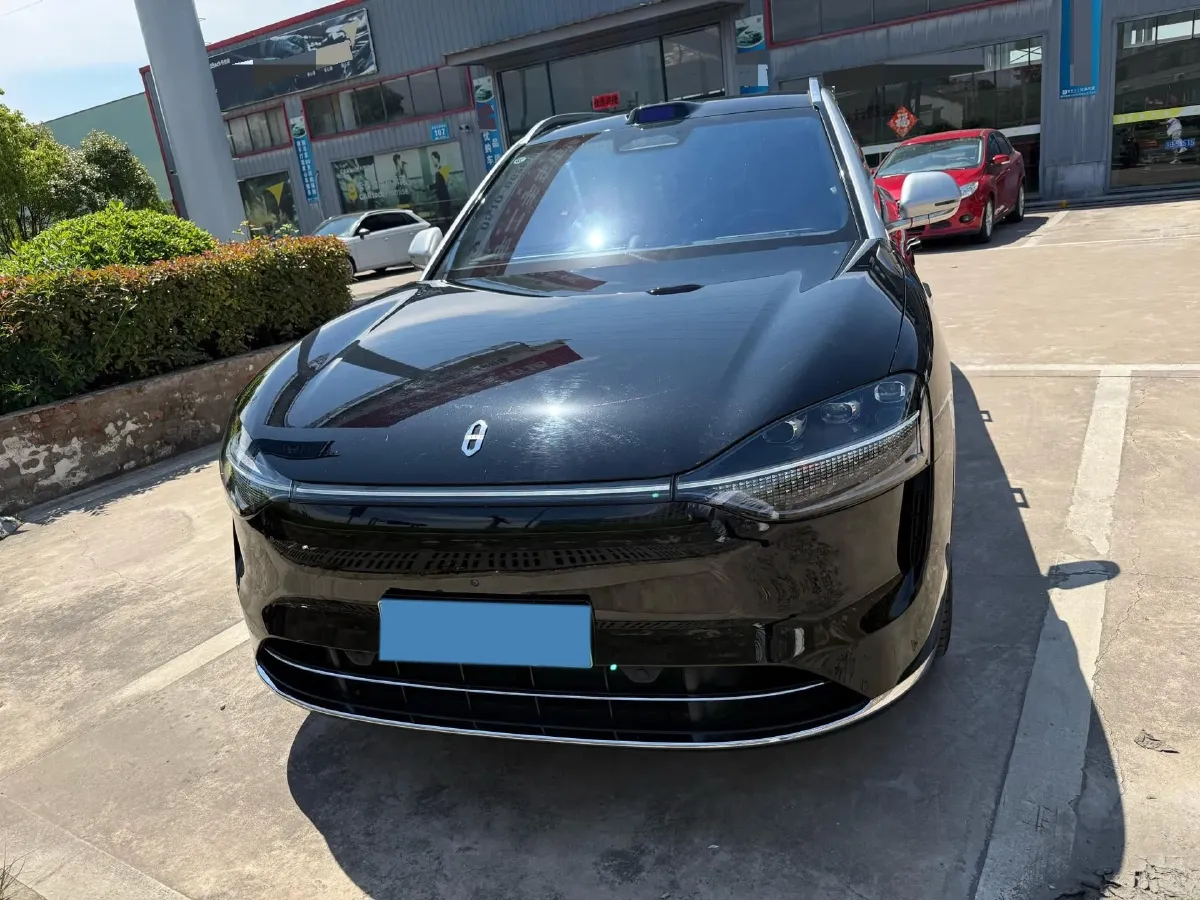 2024 AITO AITO M9 1.5T 152HP L4 REEV 42KWH,autocango,china used car exporter,china ev exporter,chinese used car exporter,chinese used ev exporter