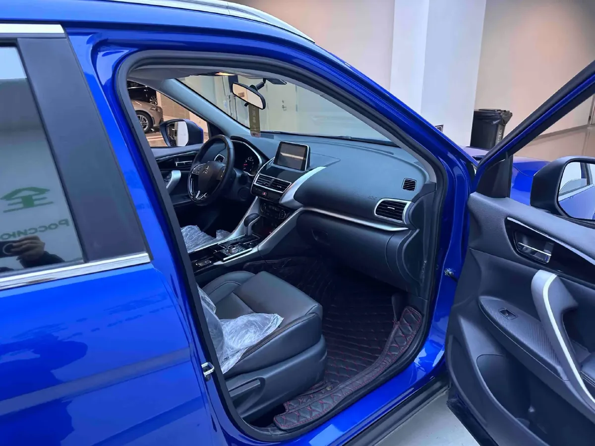 2021 Mitsubishi Eclipse Cross 1.5T 170HP L4 CVT,autocango,china used car exporter,china ev exporter,chinese used car exporter,chinese used ev exporter