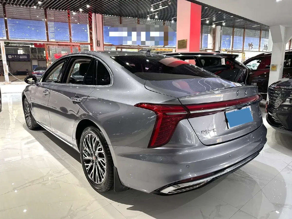 2023 HongQi H5 2.0T 224HP L4 8AT,autocango,china used car exporter,china ev exporter,chinese used car exporter,chinese used ev exporter