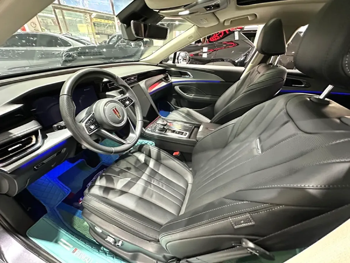 2023 HongQi H5 2.0T 224HP L4 8AT,autocango,china used car exporter,china ev exporter,chinese used car exporter,chinese used ev exporter