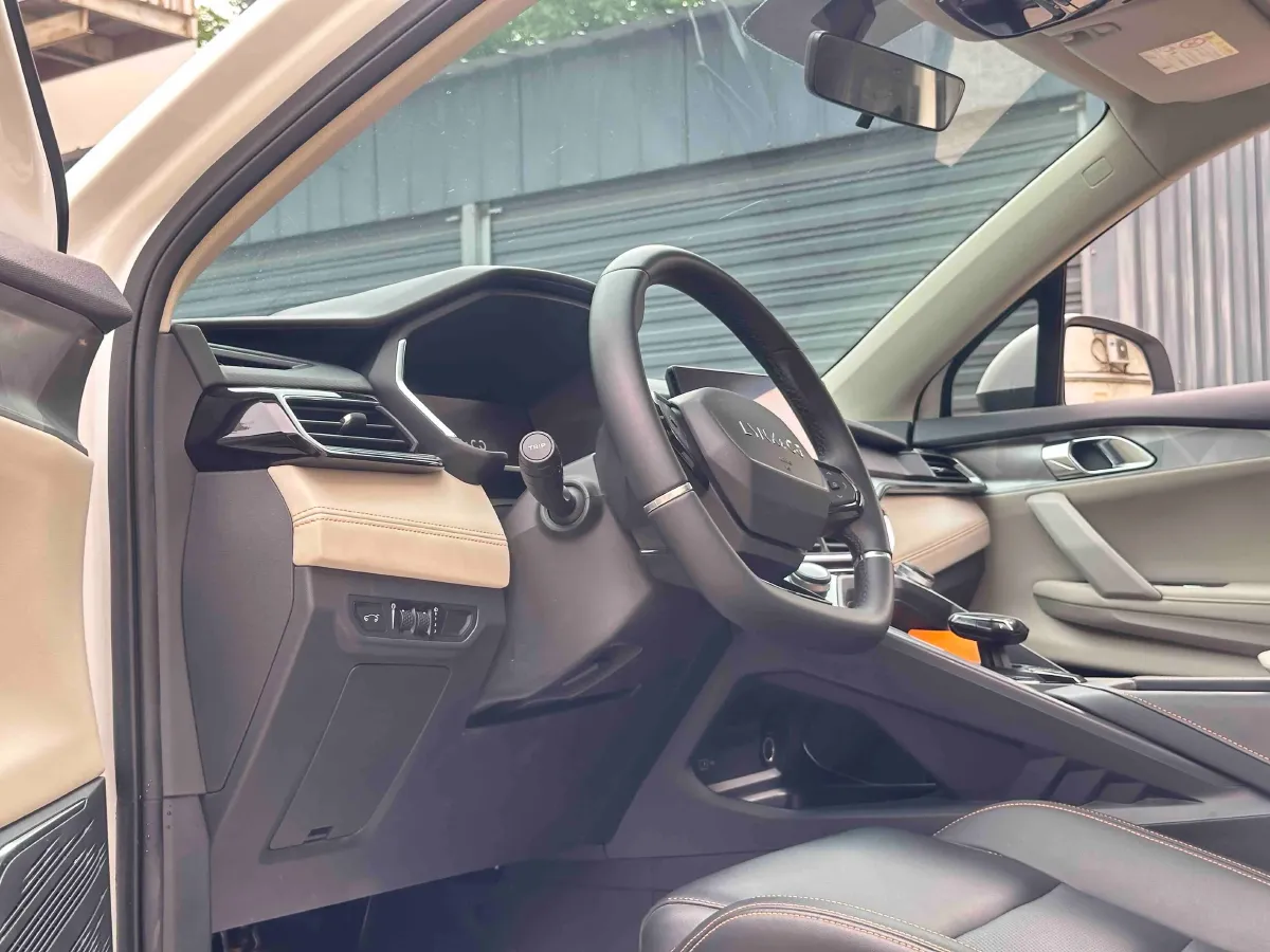 2023 LYNK&CO 08 EM-P 1.5T 163HP L4 3DHT PHEV 21.2KWH,autocango,china used car exporter,china ev exporter,chinese used car exporter,chinese used ev exporter