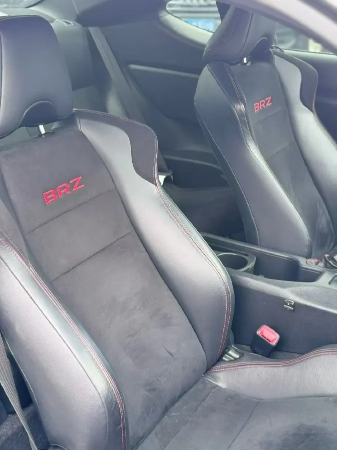 2019 Ford Focus 2.3T 280HP L4 6MT,autocango,china used car exporter,china ev exporter,chinese used car exporter,chinese used ev exporter