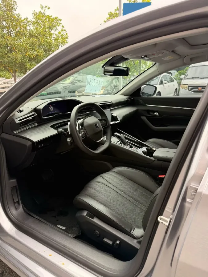 2023 Peugeot 508 1.8T 211HP L4 8AT,autocango,china used car exporter,china ev exporter,chinese used car exporter,chinese used ev exporter