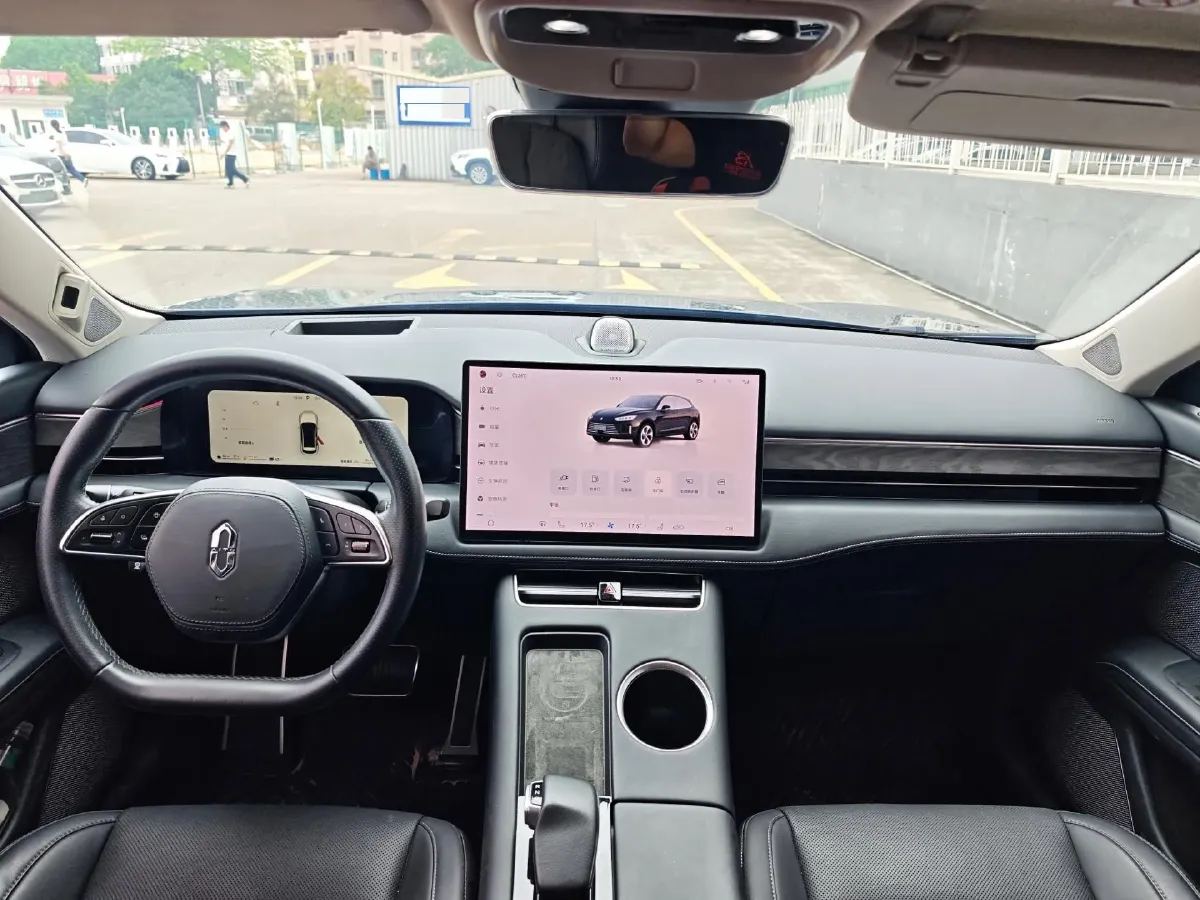 2022 JMC YuHu 7 2.0T 141HP L4 8AT,autocango,china used car exporter,china ev exporter,chinese used car exporter,chinese used ev exporter