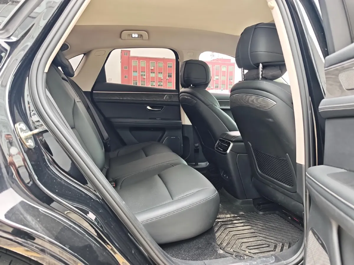 2022 JMC YuHu 7 2.0T 141HP L4 8AT,autocango,china used car exporter,china ev exporter,chinese used car exporter,chinese used ev exporter