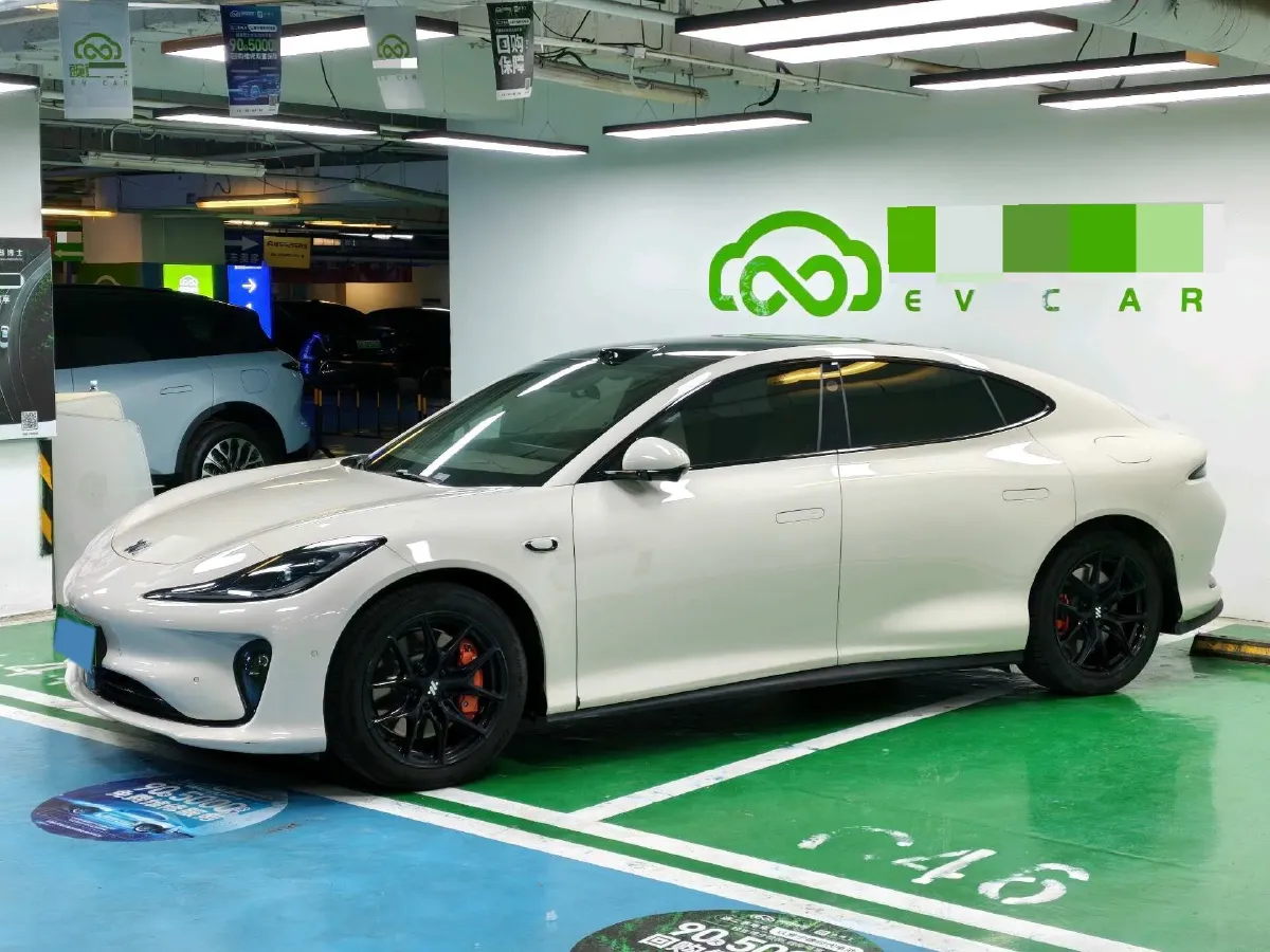 2025 IM L6 BEV,autocango,china used car exporter,china ev exporter,chinese used car exporter,chinese used ev exporter