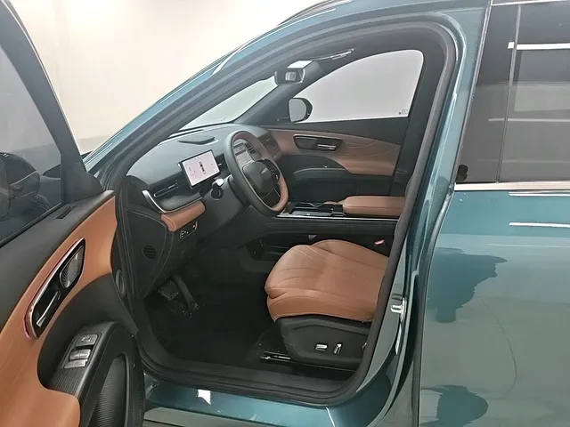 2026 Chery Tiggo 8 1.6T 200HP L4 7DCT,autocango,china used car exporter,china ev exporter,chinese used car exporter,chinese used ev exporter