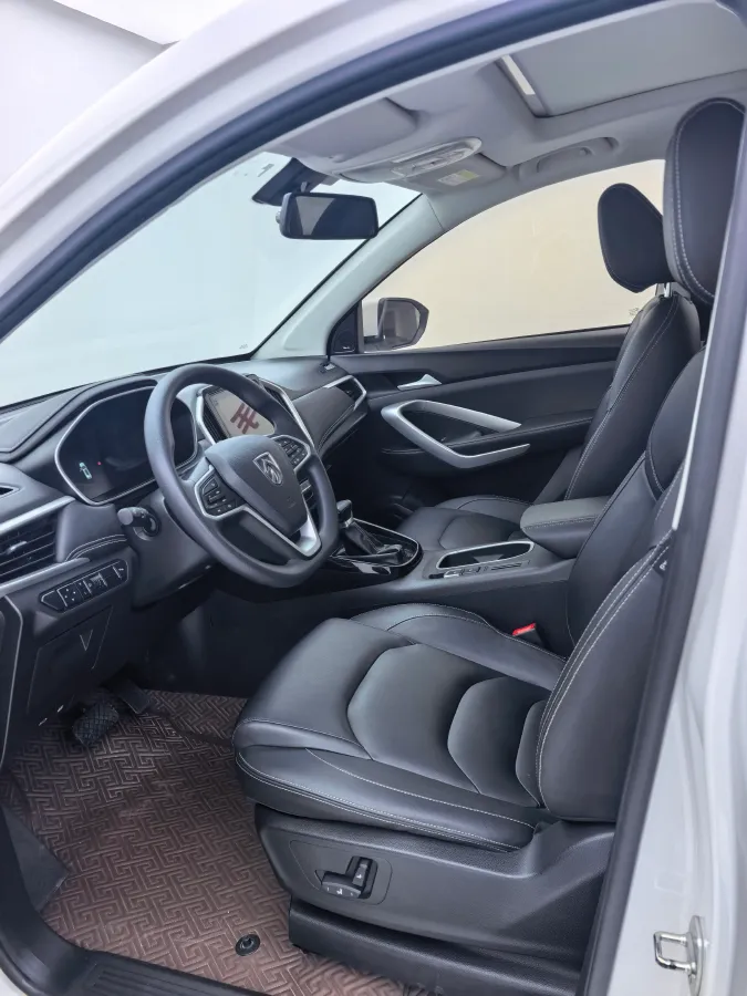 2020 HanTeng X7 1.5T 156HP L4 6AT,autocango,china used car exporter,china ev exporter,chinese used car exporter,chinese used ev exporter