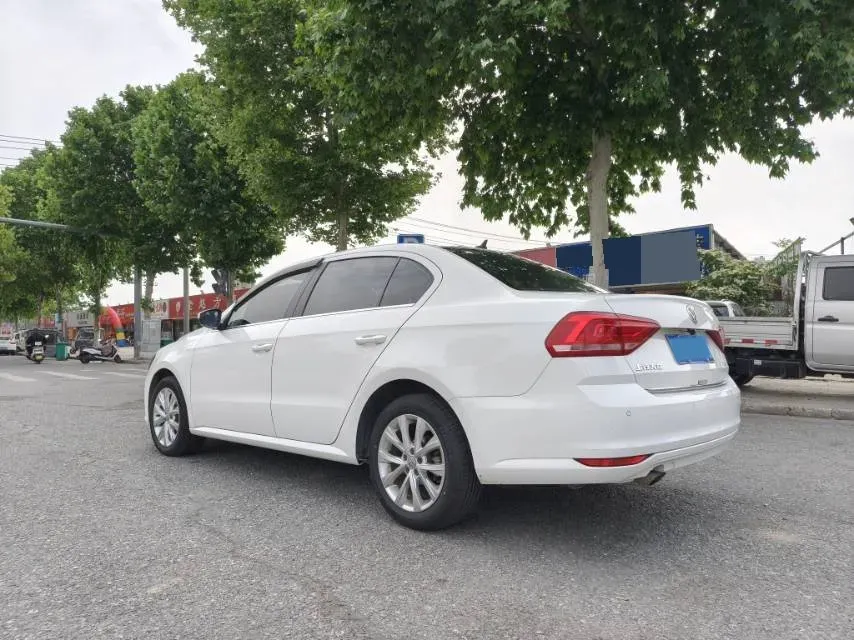 2017 Zotye Damy X7 1.8T 177HP L4 5MT,autocango,china used car exporter,china ev exporter,chinese used car exporter,chinese used ev exporter