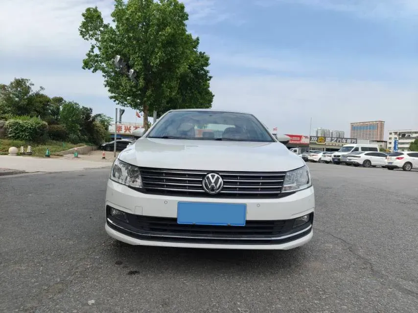 2017 Zotye Damy X7 1.8T 177HP L4 5MT,autocango,china used car exporter,china ev exporter,chinese used car exporter,chinese used ev exporter