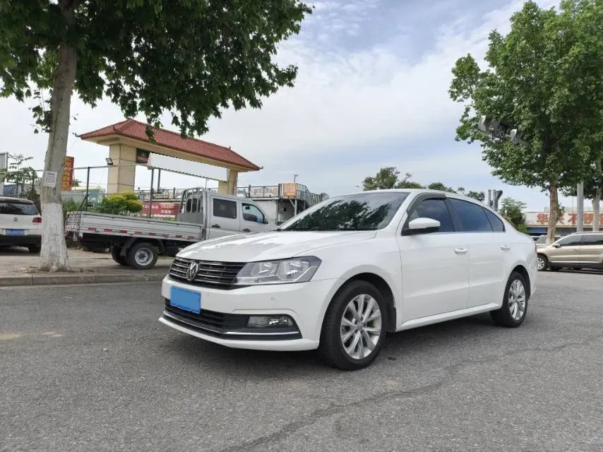2017 Zotye Damy X7 1.8T 177HP L4 5MT,autocango,china used car exporter,china ev exporter,chinese used car exporter,chinese used ev exporter