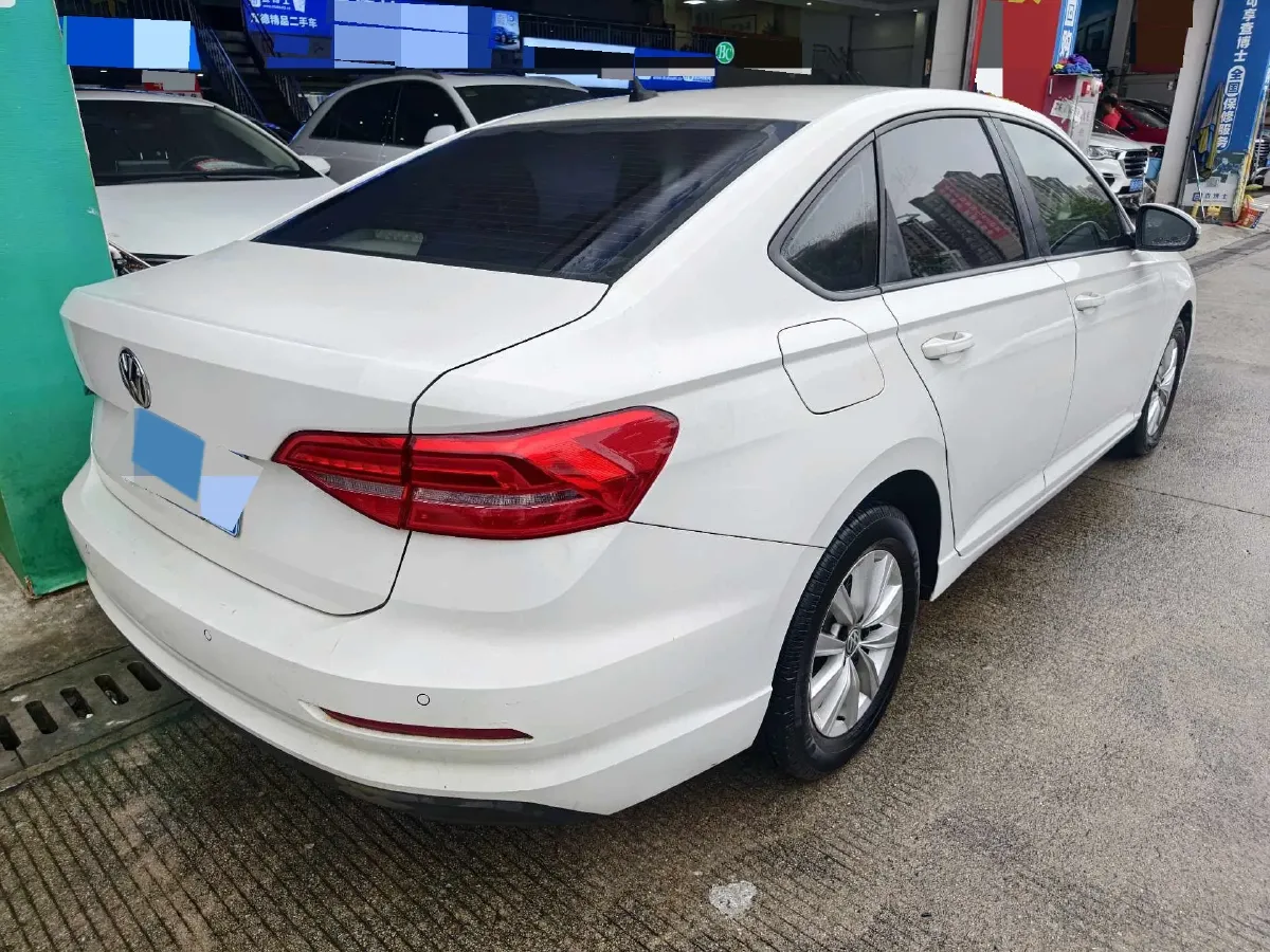 2018 Landwind XiaoYao 1.5T 163HP L4 CVT,autocango,china used car exporter,china ev exporter,chinese used car exporter,chinese used ev exporter