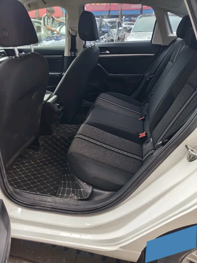 2018 Landwind XiaoYao 1.5T 163HP L4 CVT,autocango,china used car exporter,china ev exporter,chinese used car exporter,chinese used ev exporter