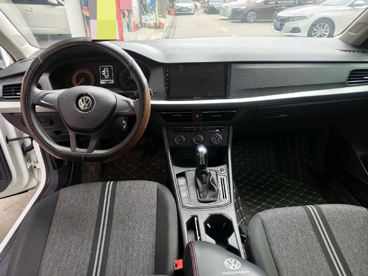 2018 Landwind XiaoYao 1.5T 163HP L4 CVT,autocango,china used car exporter,china ev exporter,chinese used car exporter,chinese used ev exporter