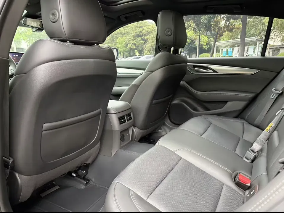2024 Cadillac CT5 2.0T 237HP L4 10AT,autocango,china used car exporter,china ev exporter,chinese used car exporter,chinese used ev exporter