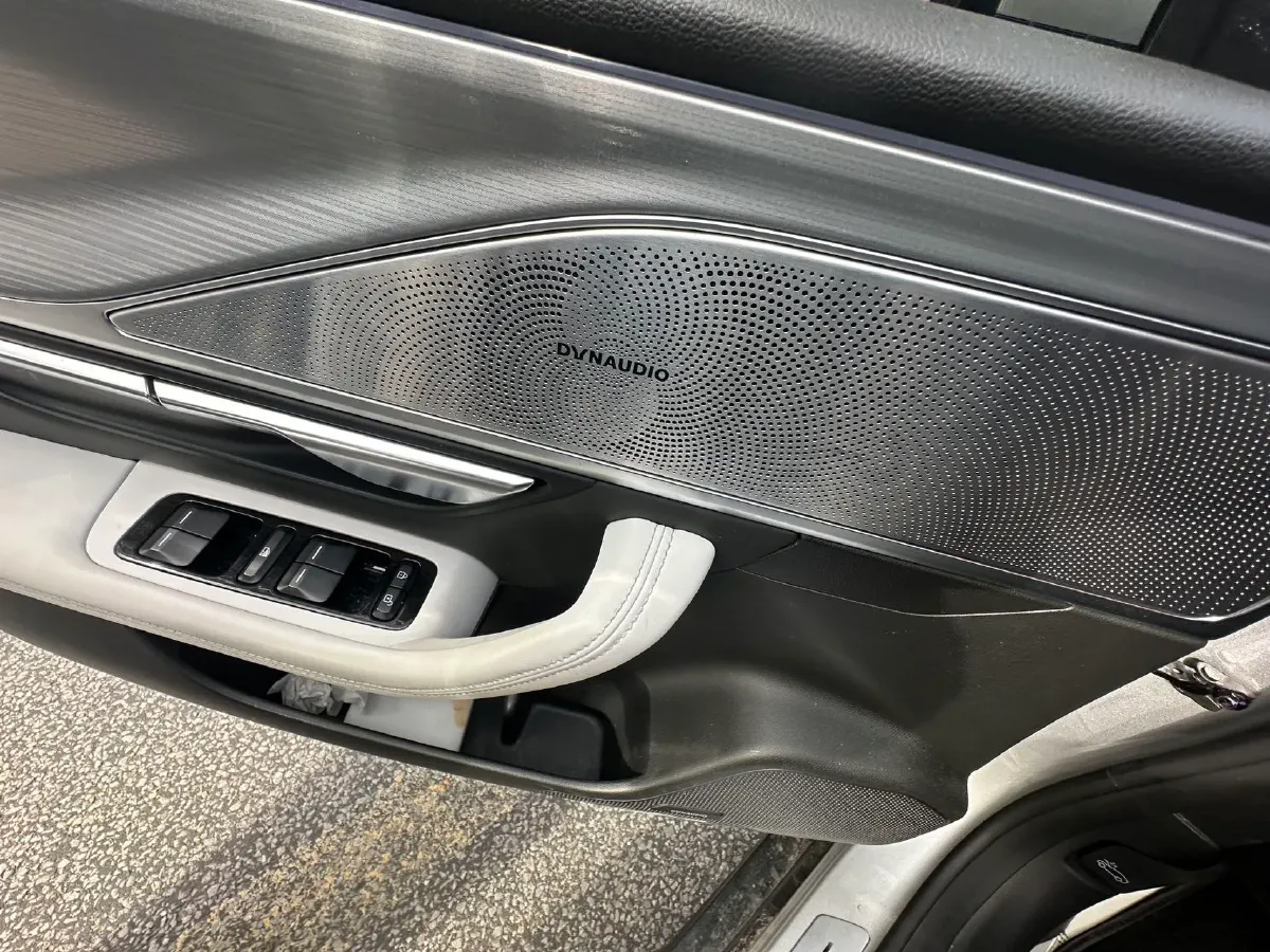 2023 Xpeng P7 BEV 86.2KWH,autocango,china used car exporter,china ev exporter,chinese used car exporter,chinese used ev exporter