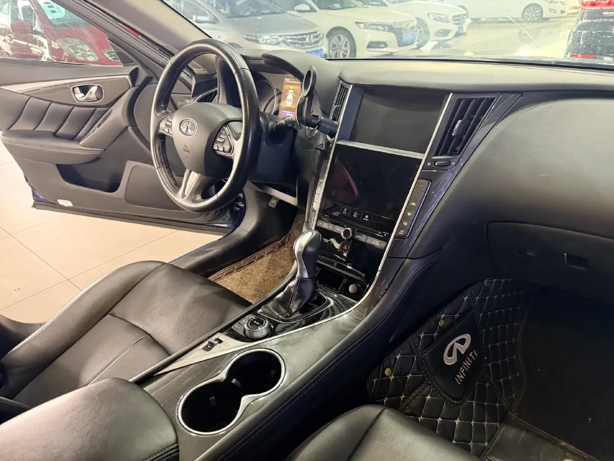 2016 Infiniti Q50L 2.0T 211HP L4 7AT,autocango,china used car exporter,china ev exporter,chinese used car exporter,chinese used ev exporter