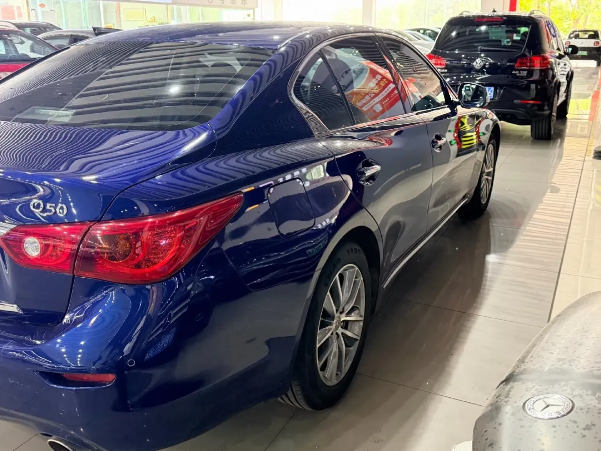 2016 Infiniti Q50L 2.0T 211HP L4 7AT,autocango,china used car exporter,china ev exporter,chinese used car exporter,chinese used ev exporter