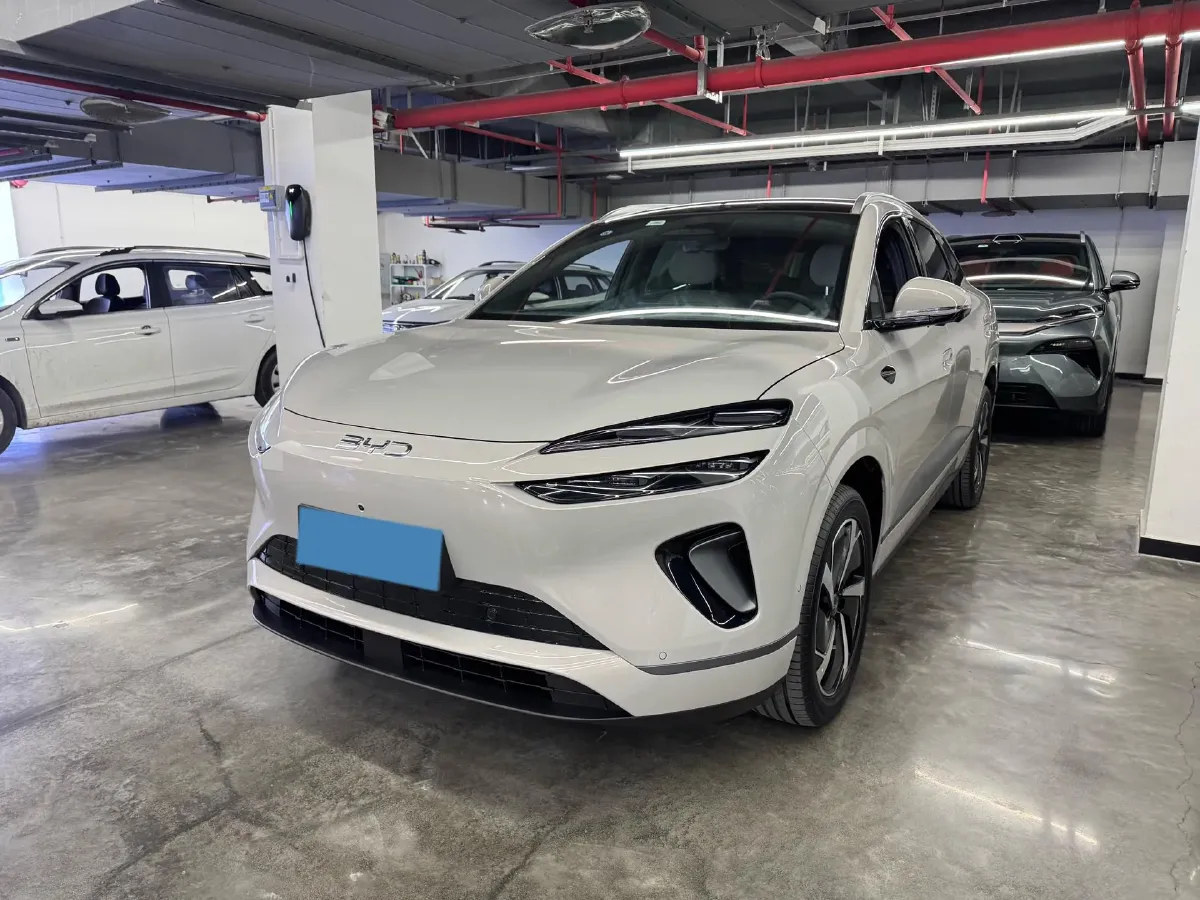 2025 LanDian E5 PLUS 1.5L 95HP L4 E-CVT PHEV,autocango,china used car exporter,china ev exporter,chinese used car exporter,chinese used ev exporter