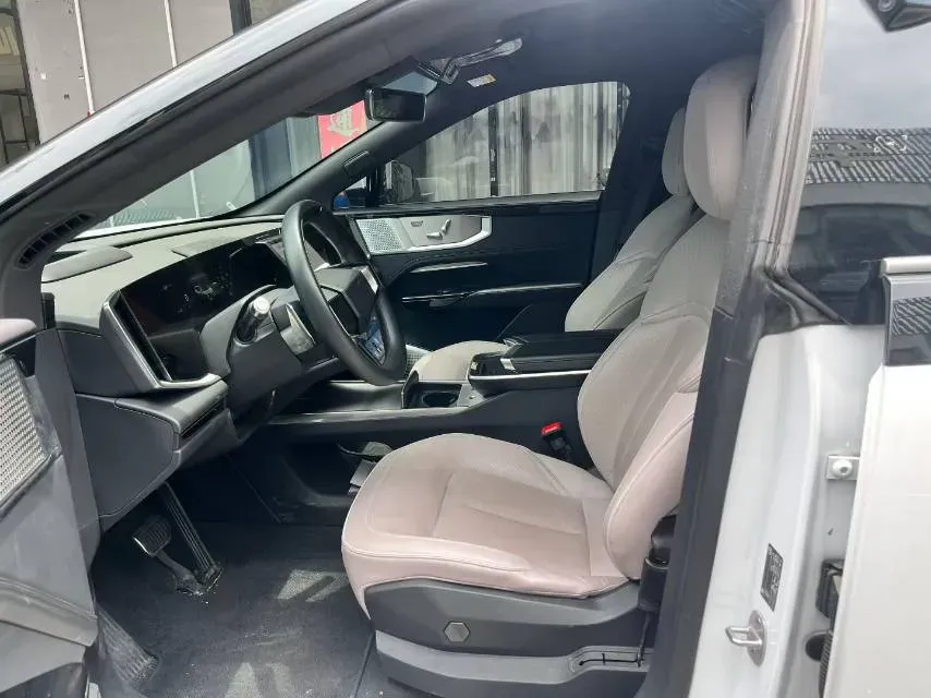2023 HiPhi Y BEV 76.6KWH,autocango,china used car exporter,china ev exporter,chinese used car exporter,chinese used ev exporter