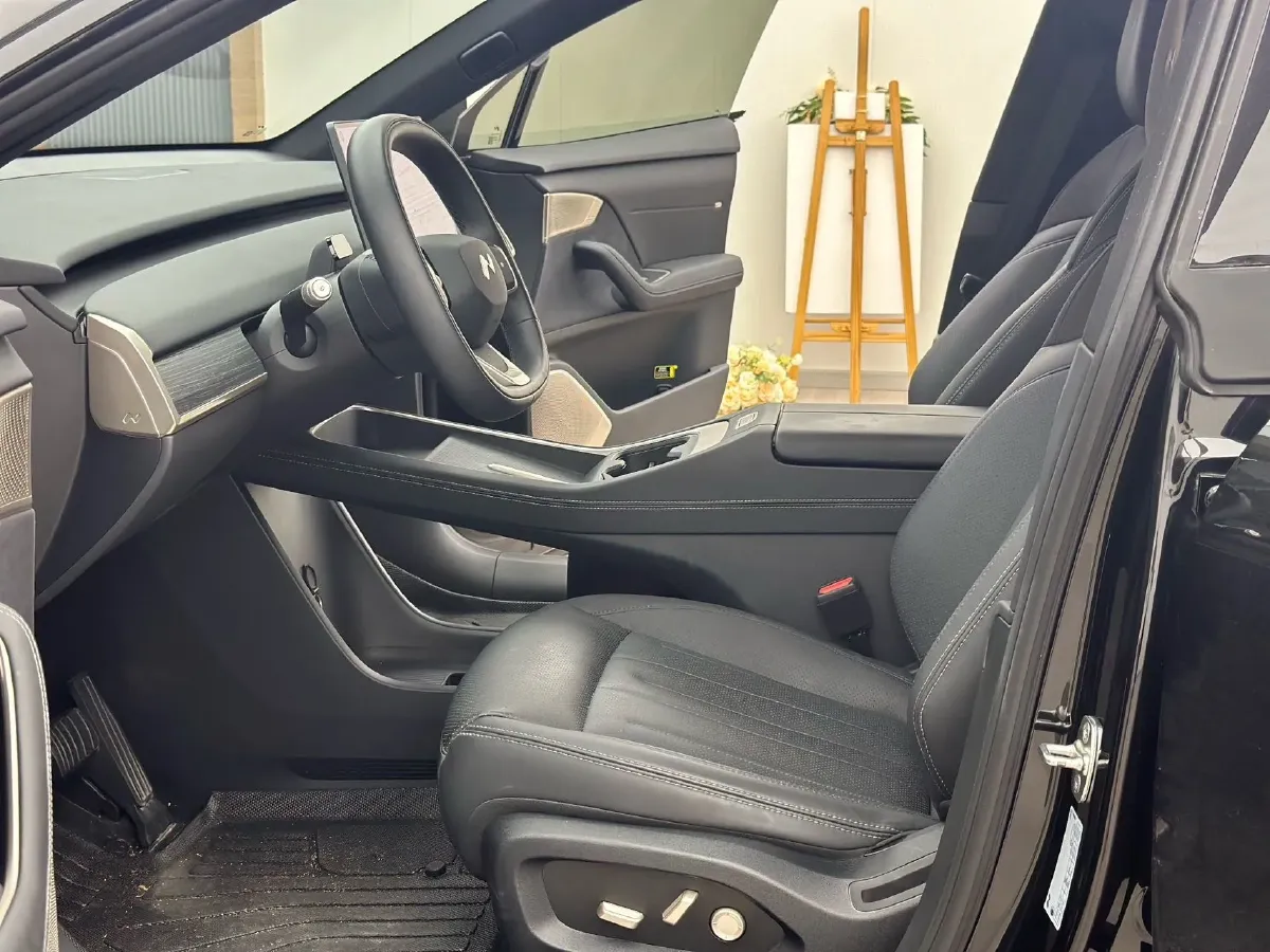 2024 ONVO L60 BEV 60KWH,autocango,china used car exporter,china ev exporter,chinese used car exporter,chinese used ev exporter