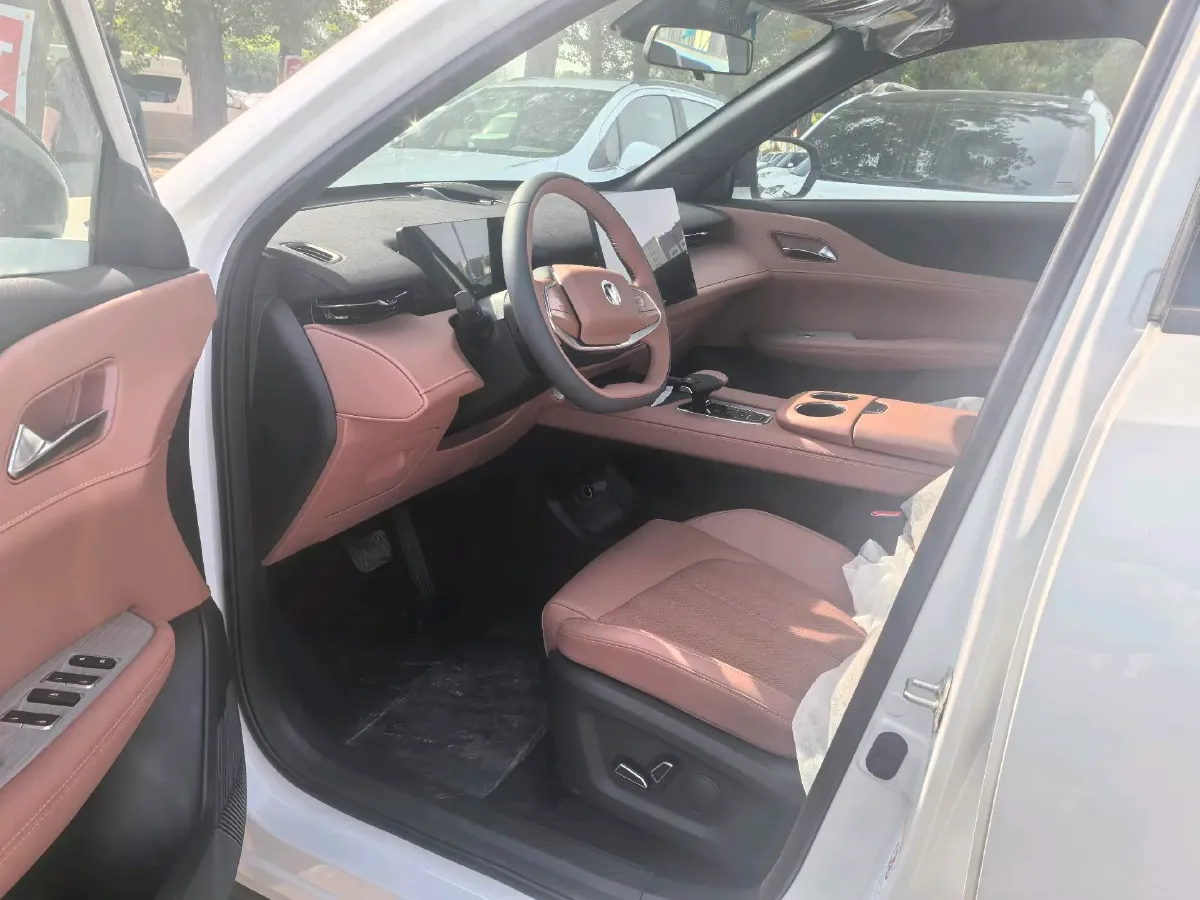 2025 ChangAn UNI-Z 1.5L 98HP L4 E-CVT PHEV,autocango,china used car exporter,china ev exporter,chinese used car exporter,chinese used ev exporter