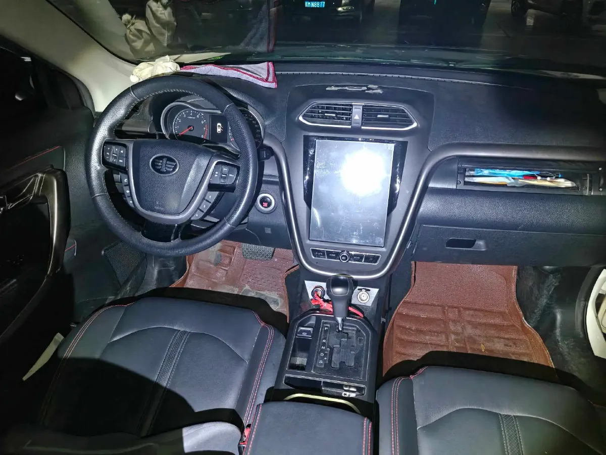 2018 Bestune X80 2.0L 147HP L4 6AT,autocango,china used car exporter,china ev exporter,chinese used car exporter,chinese used ev exporter