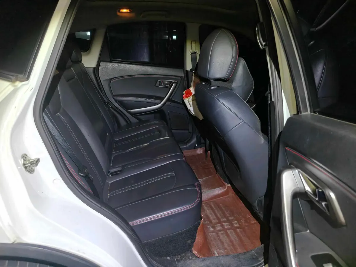 2018 Bestune X80 2.0L 147HP L4 6AT,autocango,china used car exporter,china ev exporter,chinese used car exporter,chinese used ev exporter