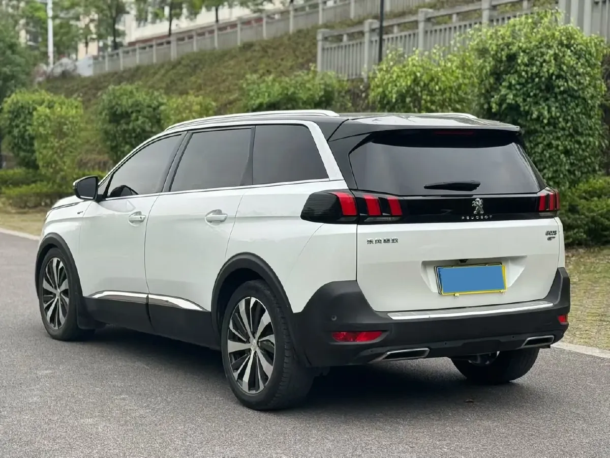 2019 Peugeot 5008 1.8T 204HP L4 6AT,autocango,china used car exporter,china ev exporter,chinese used car exporter,chinese used ev exporter