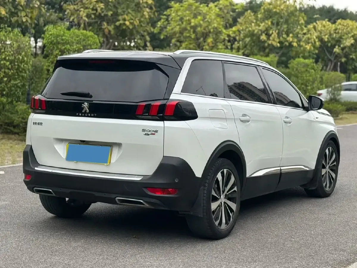 2019 Peugeot 5008 1.8T 204HP L4 6AT,autocango,china used car exporter,china ev exporter,chinese used car exporter,chinese used ev exporter