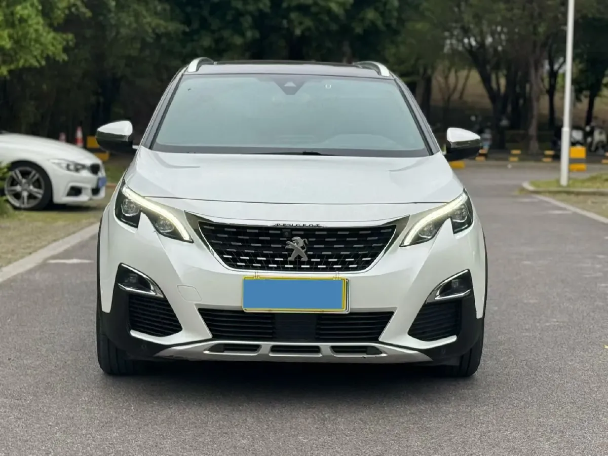 2019 Peugeot 5008 1.8T 204HP L4 6AT,autocango,china used car exporter,china ev exporter,chinese used car exporter,chinese used ev exporter