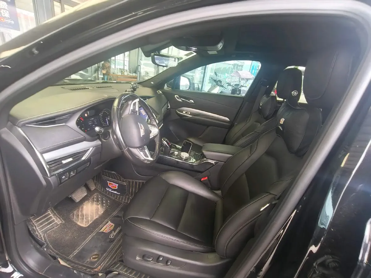 2020 Cadillac XT4 2.0T 241HP L4 9AT,autocango,china used car exporter,china ev exporter,chinese used car exporter,chinese used ev exporter