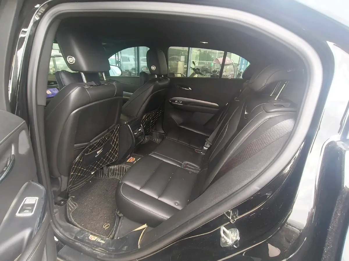 2020 Cadillac XT4 2.0T 241HP L4 9AT,autocango,china used car exporter,china ev exporter,chinese used car exporter,chinese used ev exporter